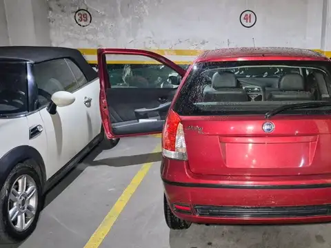 VENTA DE COCHERA EN VILLA LURO PERMUTA