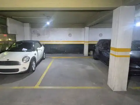 VENTA DE COCHERA EN VILLA LURO PERMUTA