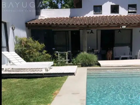 Casa en Venta en Buen Retiro, USD 260.000