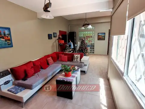 Casa en Venta en Castelar, USD 190.000