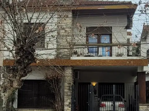 Importante Propiedad en el centro de San Miguel frente club San Miguel