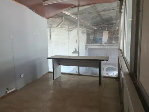 Galpon en Alquiler 10  mts Frente