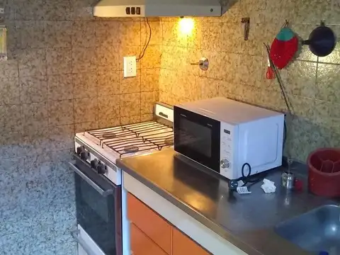 Depto Tipo Casa 4 ambientes con 2 baños