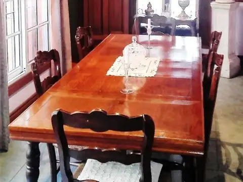 Casa 5 ambientes con 2 baños