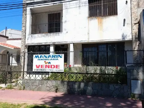 Residencia de Estilo para Reciclar en el Corazón de Alberdi