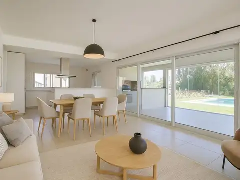 Barrio Santa Elena 100