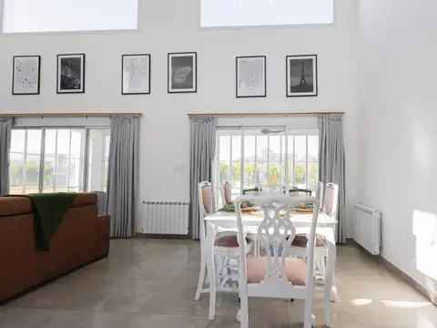 Casa en Venta en Fincas de San Vicente, USD 499.000