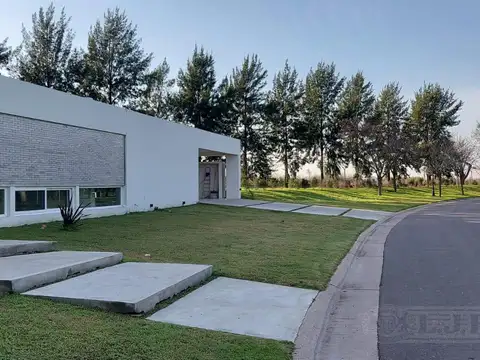 Casa en San Matias -Perimetral - 4 dormitorios - PG