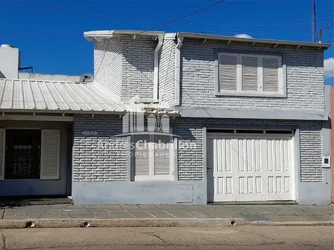 Casa De 3 Dormitorios A La Venta