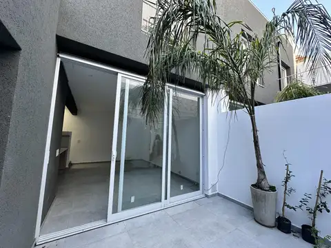 Depto Tipo Casa en Venta de 4 ambientes