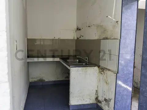 Av Mosconi 2300, Piso 0