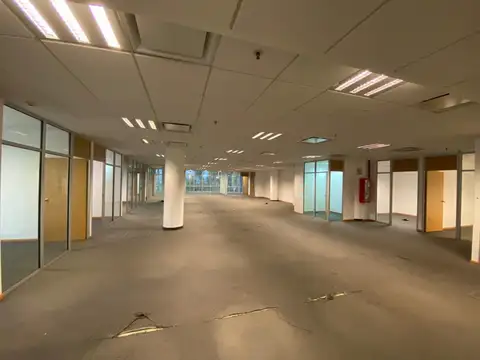 Oficina en Venta al Este