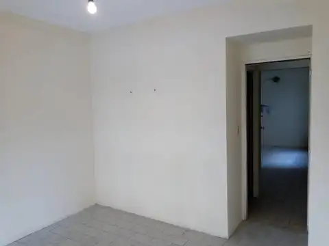 Departamento en Alquiler en Monte Castro, $ 490.000