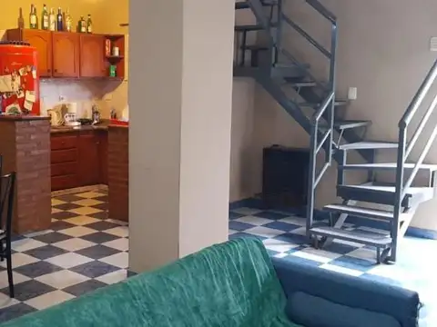 Depto Tipo Casa en Venta de 4 ambientes