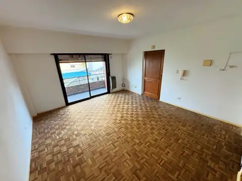 Departamento en Alquiler en San Fernando Vias  /  Centro, $ 470.000