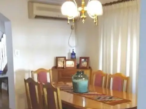 Casa en Venta en Lomas De Zamora, USD 470.000