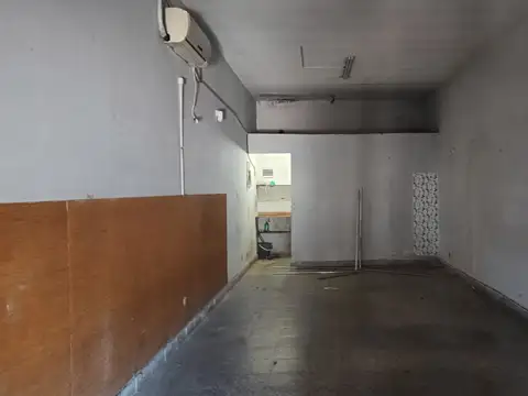 Local en Alquiler en Moron, $ 550.000