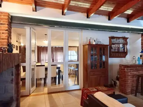 Casa en Venta en Ituzaingo, USD 230.000