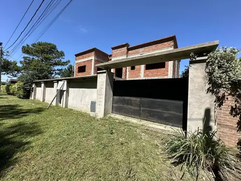 Casa en Venta en Maquinista F Savio, USD 115.000