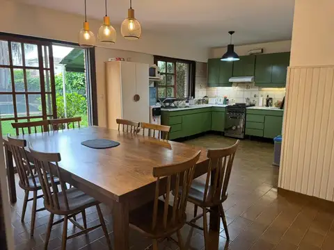 Casa en Alquiler en Martinez, USD 2.500