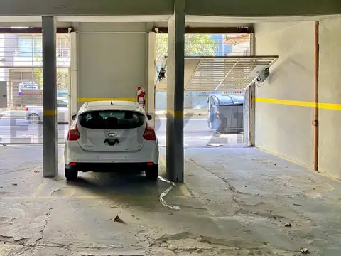 VENTA - Cochera cubierta en Villa Urquiza