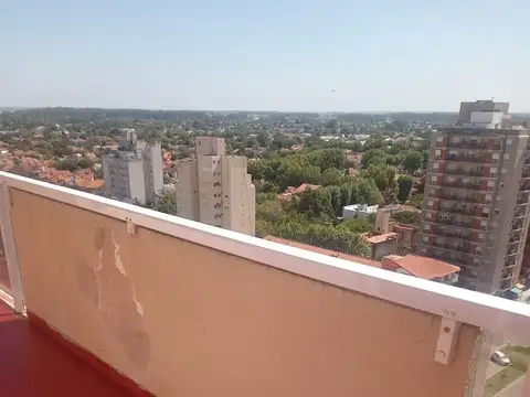 avenida 23 600, Piso 13