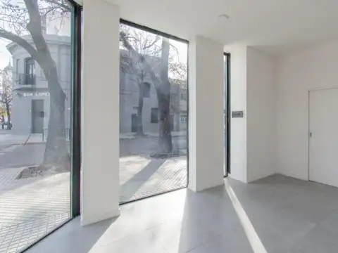 Local Comercial en Venta, Luis Agote, Rosario