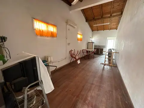 Casa en calle Alberdi 1100