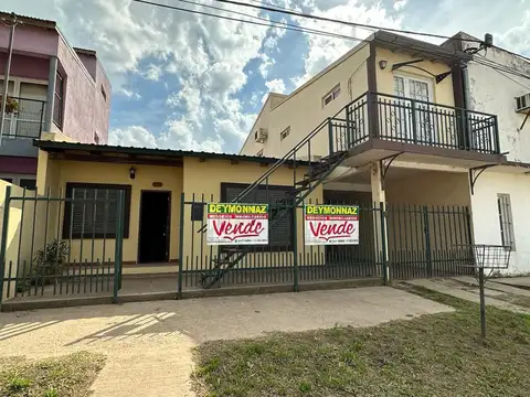 Casa en calle Alberdi 1100