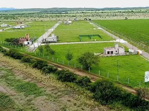 Depto Tipo Casa 3 ambientes con 2 baños