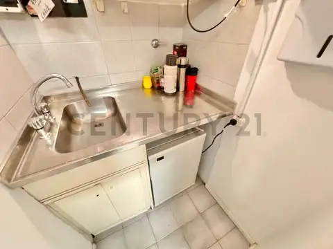 Sarmiento 1400, Piso 4