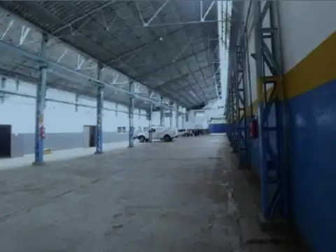 Galpon en Venta 45  mts Fondo