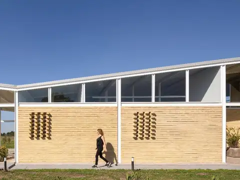 Terreno en Venta 23  mts Frente