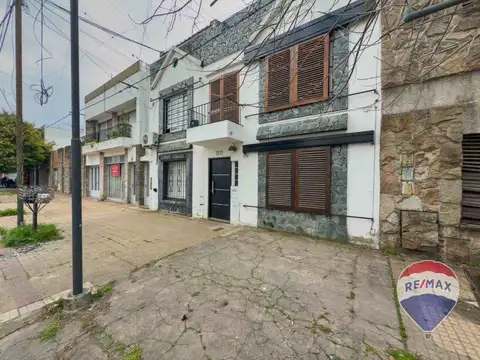 Depto Tipo Casa 2 ambientes con 1 baño