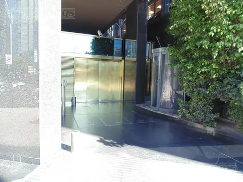 Oficina en Venta con 2 cocheras