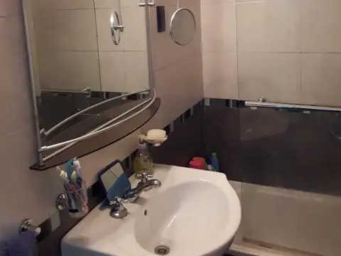 FLORES PH 3 Amb - FRENTE 112 m2 TOTALES - ¡PATIO y PARRILLA!