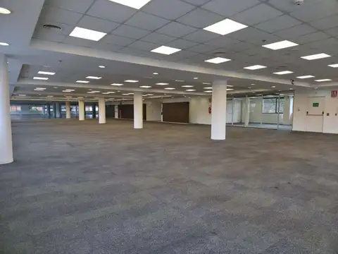 Oficina en Alquiler en Olivos, USD 3.872