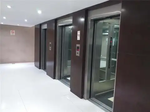 Oficina en Alquiler en Centro, USD 8.400