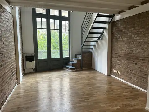 Mansilla 3900. Alquiler sin muebles. Dos ambientes. Duplex.