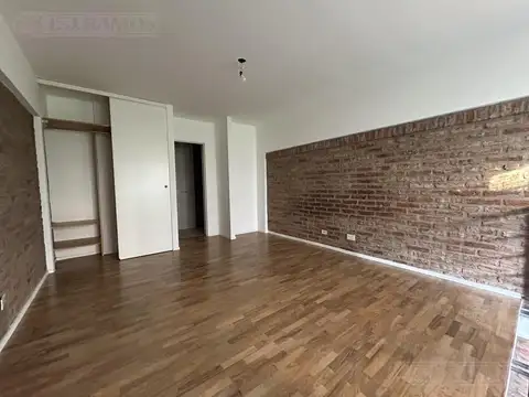 Mansilla 3900. Alquiler sin muebles. Dos ambientes. Duplex.