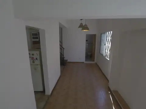 Depto Tipo Casa en Venta de 2 ambientes