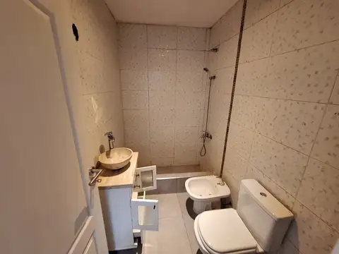 Depto Tipo Casa en Venta en Flores, USD 115.000