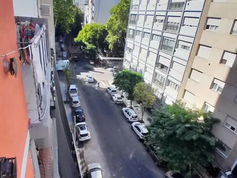 Falucho 1600, Piso 5