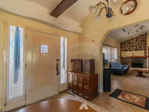 25 de Agosto y cdad. de Canelones 100