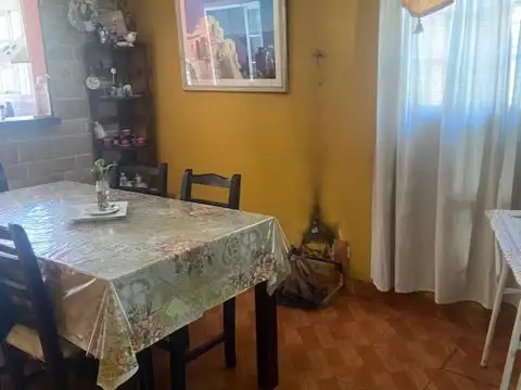 Casa en Venta en Burzaco, USD 160.000