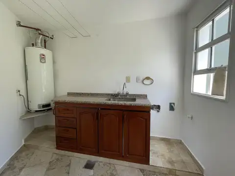 ¡Alquiler! Amplia Casa en Villa Belgrano ¡Ideal para uso Residencial o Comercial!