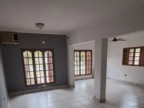 ALQUILER CASA 4 DORMITORIOS EN BARRIO CABILDO