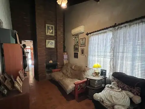 Casa en Venta en Don Torcuato, USD 155.000