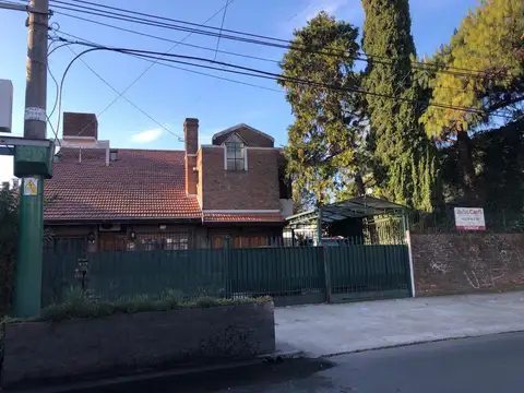 Casa 5 ambientes a la venta en Ituzaingó Norte