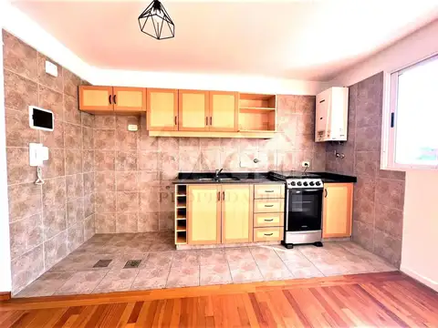 VENTA DEPTO SEMIPISO 2 AMB SAAVEDRA BALCON C/FRENTE IMPEC.